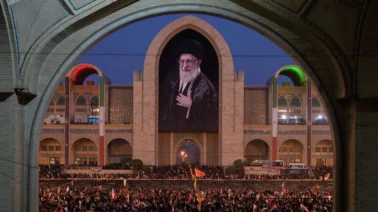 Funeral del Líder Supremo de Irán: Clamor de venganza enciende alarmas globales