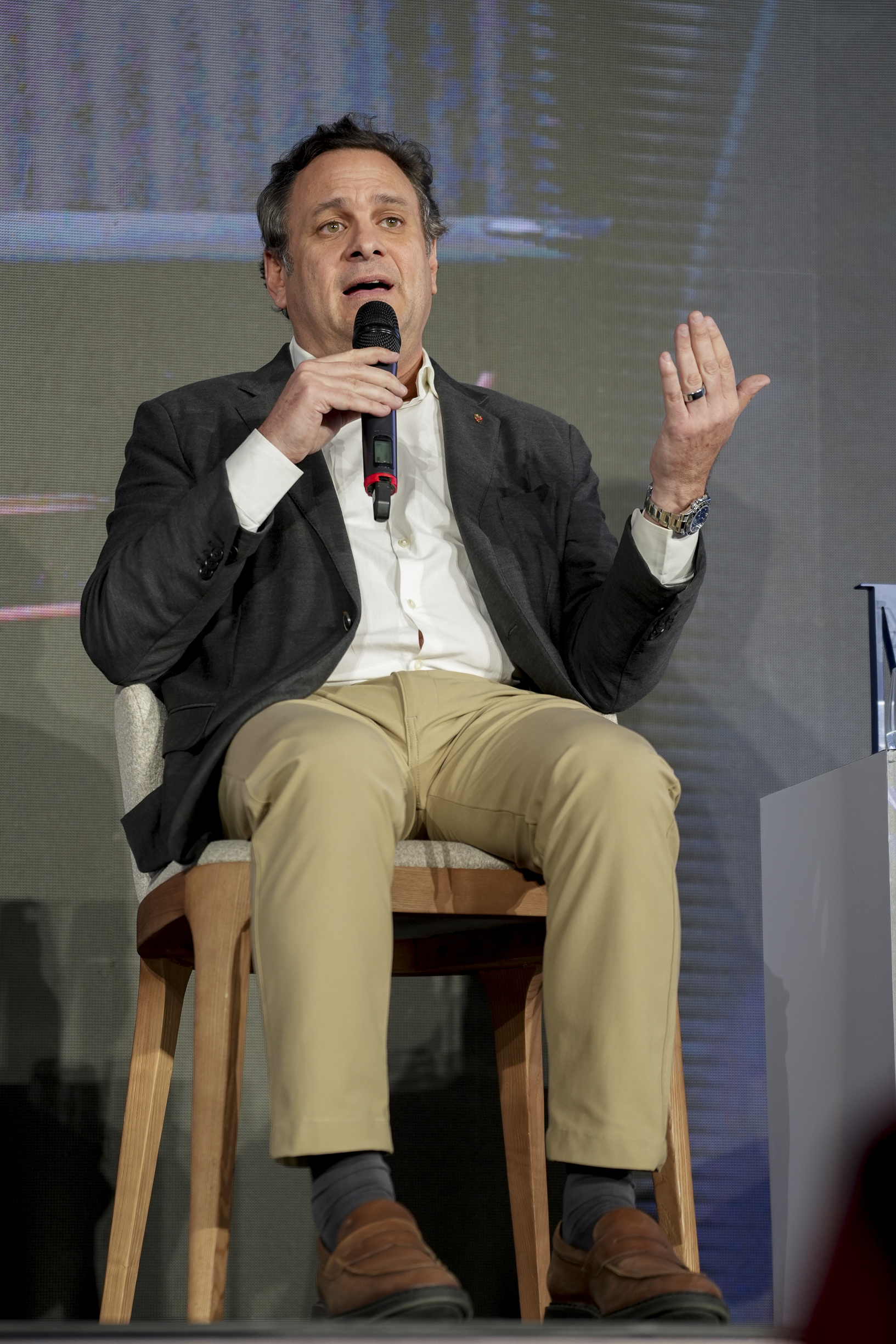 Jacinto Peynado, CEO y presidente ejecutivo de Auto Europa – Porsche Center