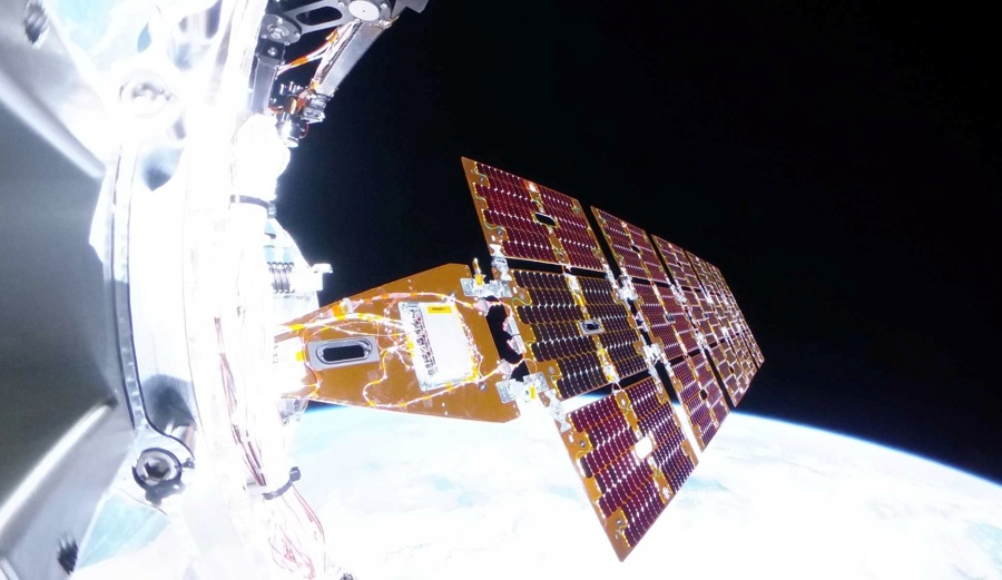 El inédito y largo rescate de la NASA para frenar la caída de telescopio Swift a la Tierra