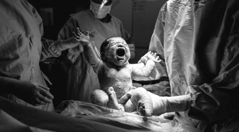 ¿Debería secuenciarse el ADN de todos los bebés?