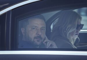 Zelenski llega a Ankara para pedir a los líderes de la OTAN más misiles y sistemas Patriot