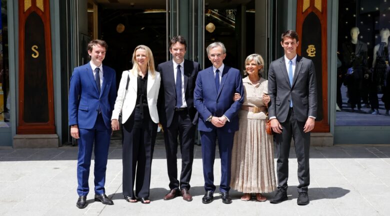 Bernard Arnault niega una disputa entre sus hijos por el control de LVMH
