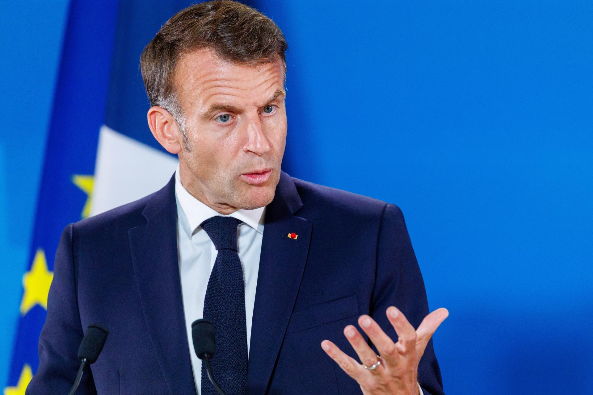 Macron: Europa defenderá libertad y derecho "al precio de la sangre si fuese necesario"