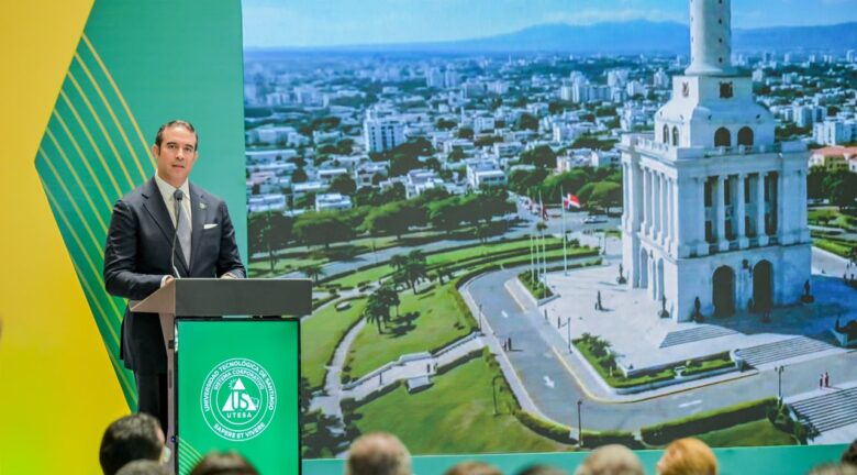UTESA presenta la visión del Distrito de Innovación de Santiago e inaugura UTESA LAB