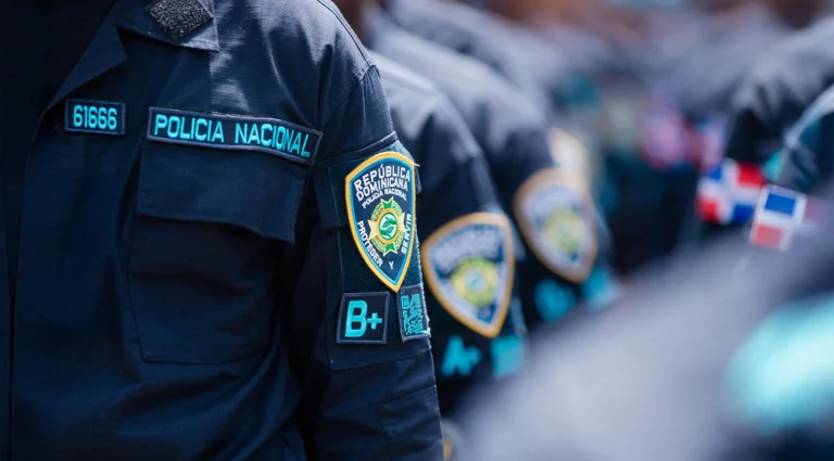 ¿Cómo cambia la ley de la Policía Nacional en RD? Los nuevos límites de las requisas y los rangos modificados