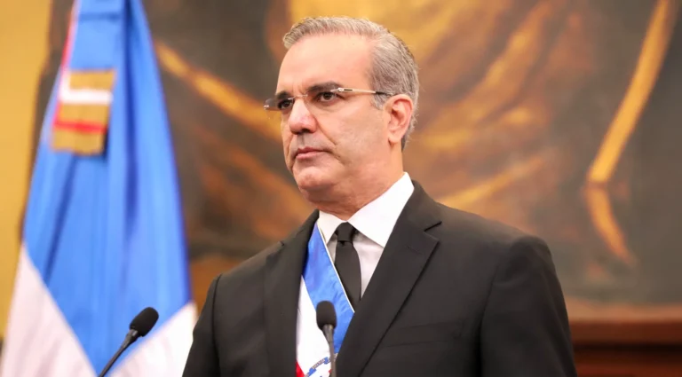 ¿Qué funcionarios del gabinete económico de RD evaluará o cambiará el presidente Luis Abinader?
