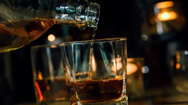 ¿Qué piden los dueños de bares y gastrobares de la Zona Colonial sobre la regulación de bebidas alcohólicas?