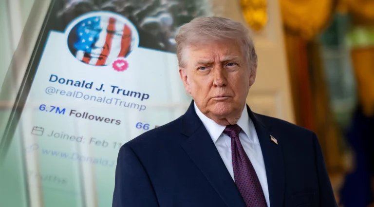 Demandan a Donald Trump por presuntamente comercializar accesos rápidos y privilegios en Truth Social