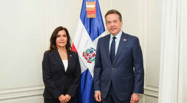 Diplomacia en RD: Ito Bisonó se reúne con embajadora de EE. UU. para reforzar la alianza bilateral