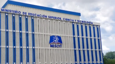 El Minerd delimita ‘Excelencia Sin Barreras’: solo estudiantes de escuelas públicas podrán postular a las becas