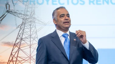 El nuevo timón de la energía: Quién es Joel Santos, el hombre que dirigirá el sistema eléctrico dominicano