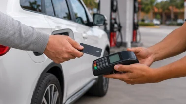 Gasolineros aplazan medidas por 15 días: Podrían retirar procesadores de tarjetas