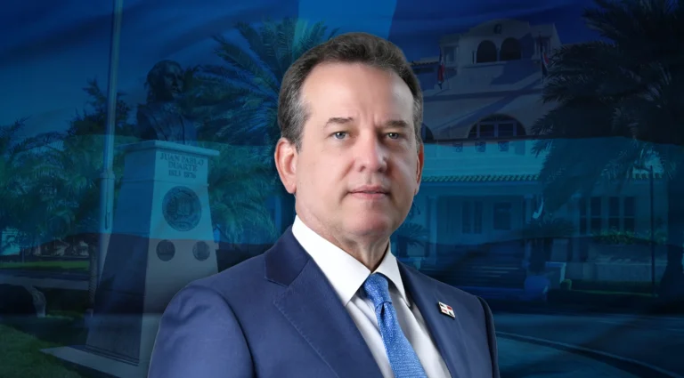 República Dominicana: aceptan la renuncia del canciller Roberto Álvarez y nombran a Ito Bisonó