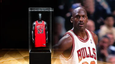 Récord en puerta: Sale a subasta la camiseta que usó Michael Jordan en ‘The Last Dance’
