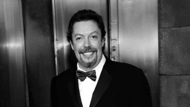 Muere Tim Curry a los 80 años, actor de ‘Pennywise’ y ‘The Rocky Horror Picture Show’