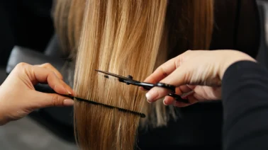Calendario lunar octubre 2026: fechas ideales para cortar el cabello y favorecer su crecimiento