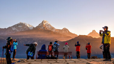 Turismo de Nepal pierde US$343,8 millones tras las inundaciones que devastaron hoteles y rutas