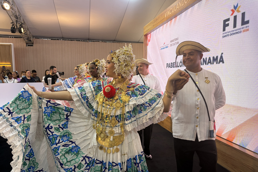 Panamá inaugura su pabellón como país invitado de la Feria del Libro de Santo Domingo