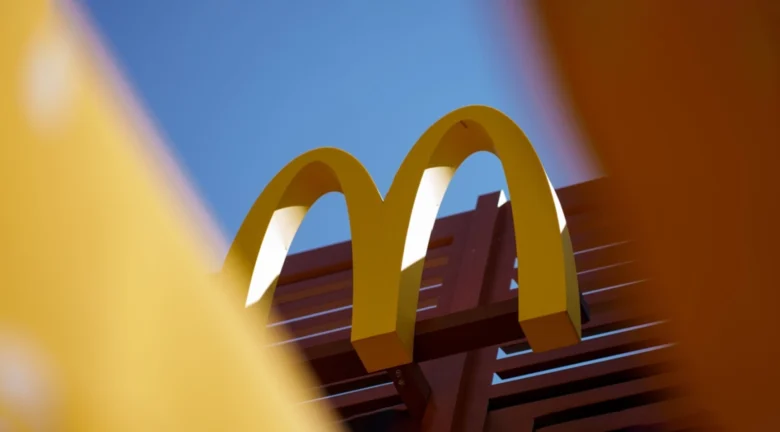 McDonald’s invertirá US$8,500 millones para recuperar clientes: los cambios que prepara