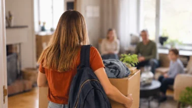 ¿Por qué a las nuevas generaciones de 30 años les cuesta tanto independizarse frente a sus padres?