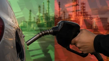 ¿Por qué el gasoil sigue subiendo si el petróleo baja? Lo que pasa con los combustibles en RD