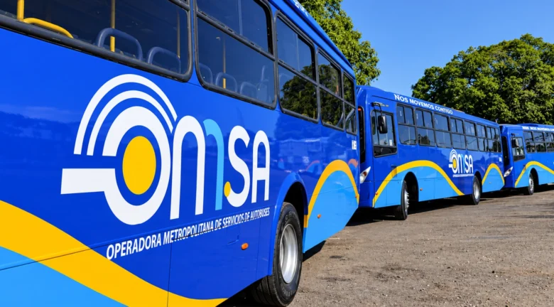Contrataciones Públicas suspende la compra de autobuses de la OMSA por posibles irregularidades