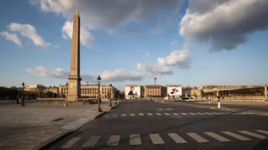 Francia extiende los toques de queda a París, Lyon y Niza e investiga una muerte en las protestas