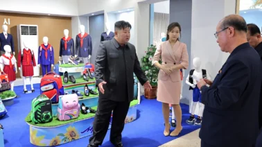 Las nuevas fotos de Kim Jong-un no despejan las dudas: lo que se sabe de su salud y de su sucesión