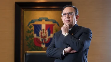 Valdez Albizu repite entre los mejores gobernadores de bancos centrales: la nota de Global Finance
