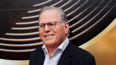 ¿Cuánto dinero se lleva David Zaslav por vender Warner? El pago al jefe que entregó HBO Max a Ellison